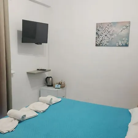 迪奥尼索斯酒店 2* Magoulás